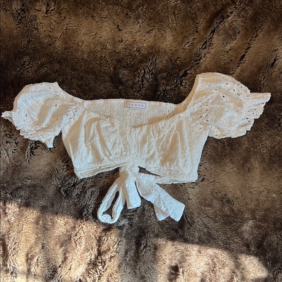 Elegant Cream Eyelet Crop Top and Skirt Set - Picture 7 of 9